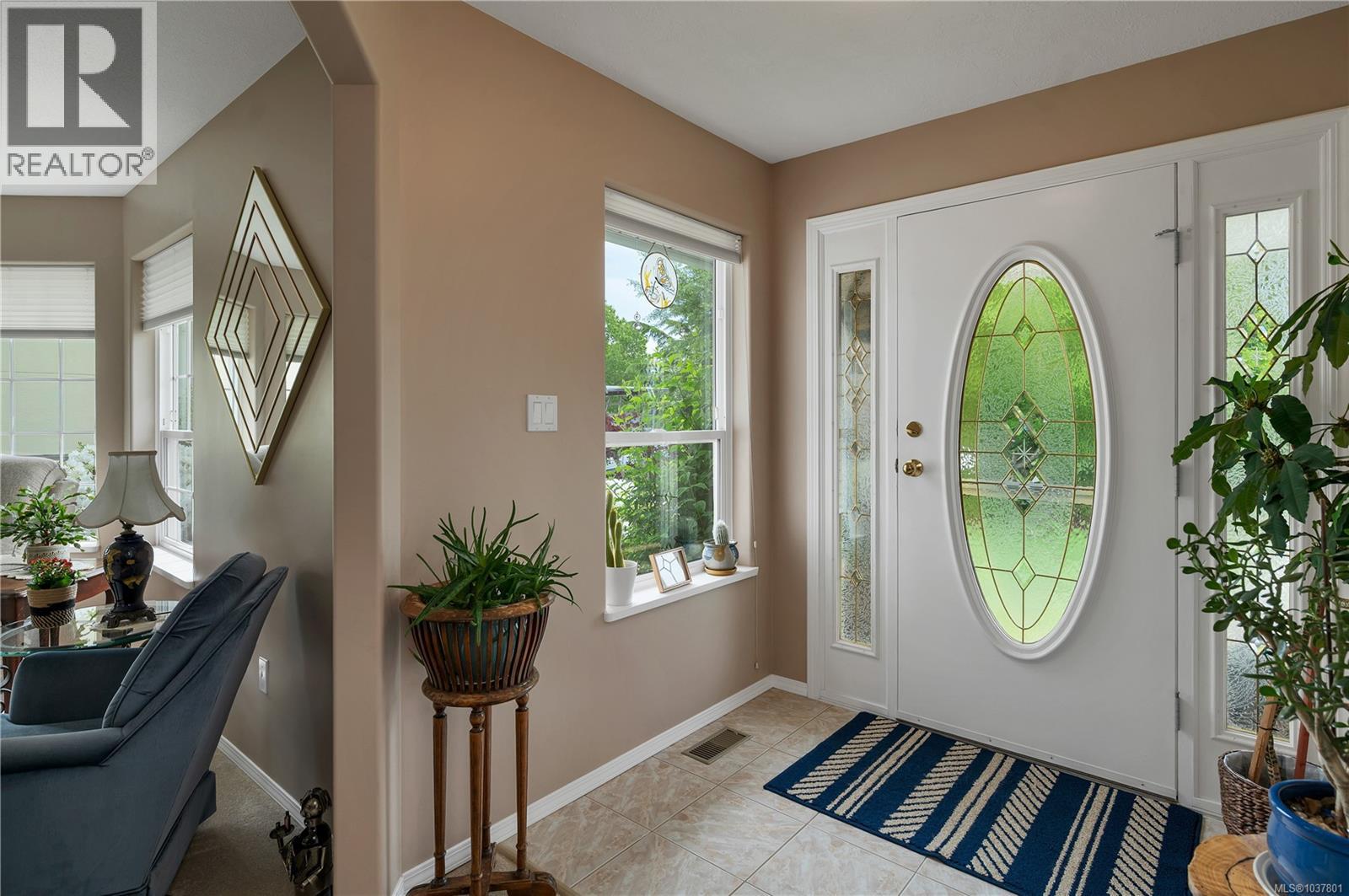 658 Windsor Pl, Campbell River