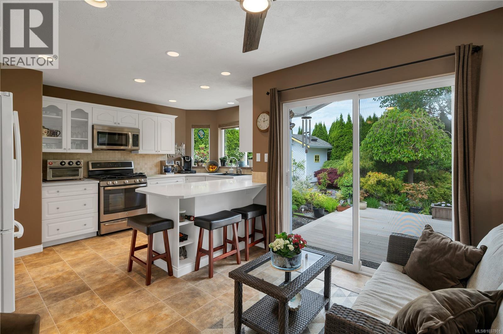 658 Windsor Pl - 11