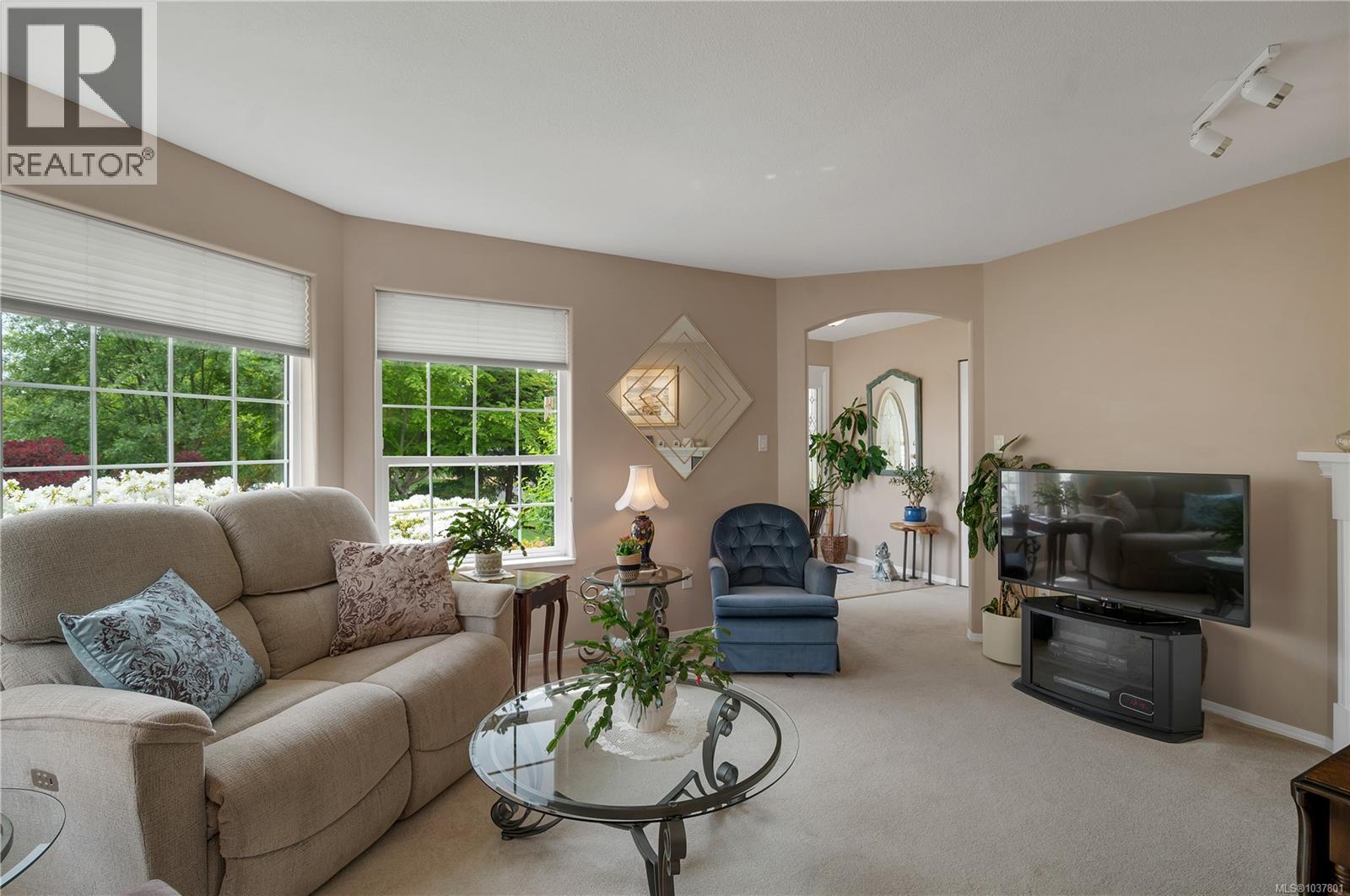 658 Windsor Pl - 5
