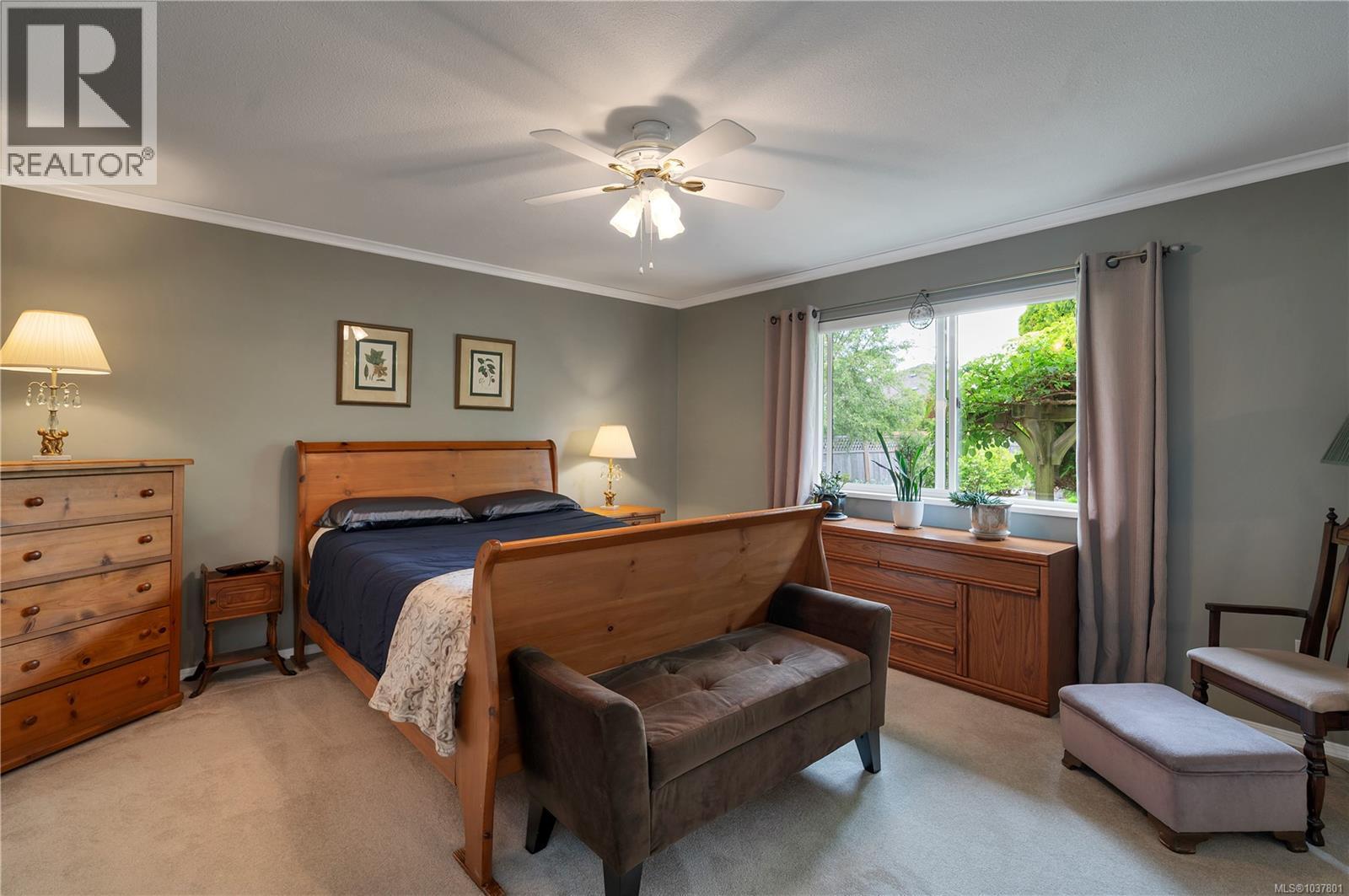 658 Windsor Pl, Campbell River