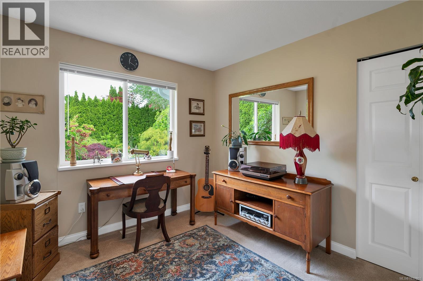 658 Windsor Pl, Campbell River
