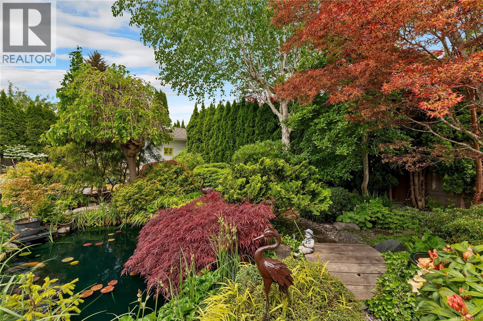 658 Windsor Pl, Campbell River