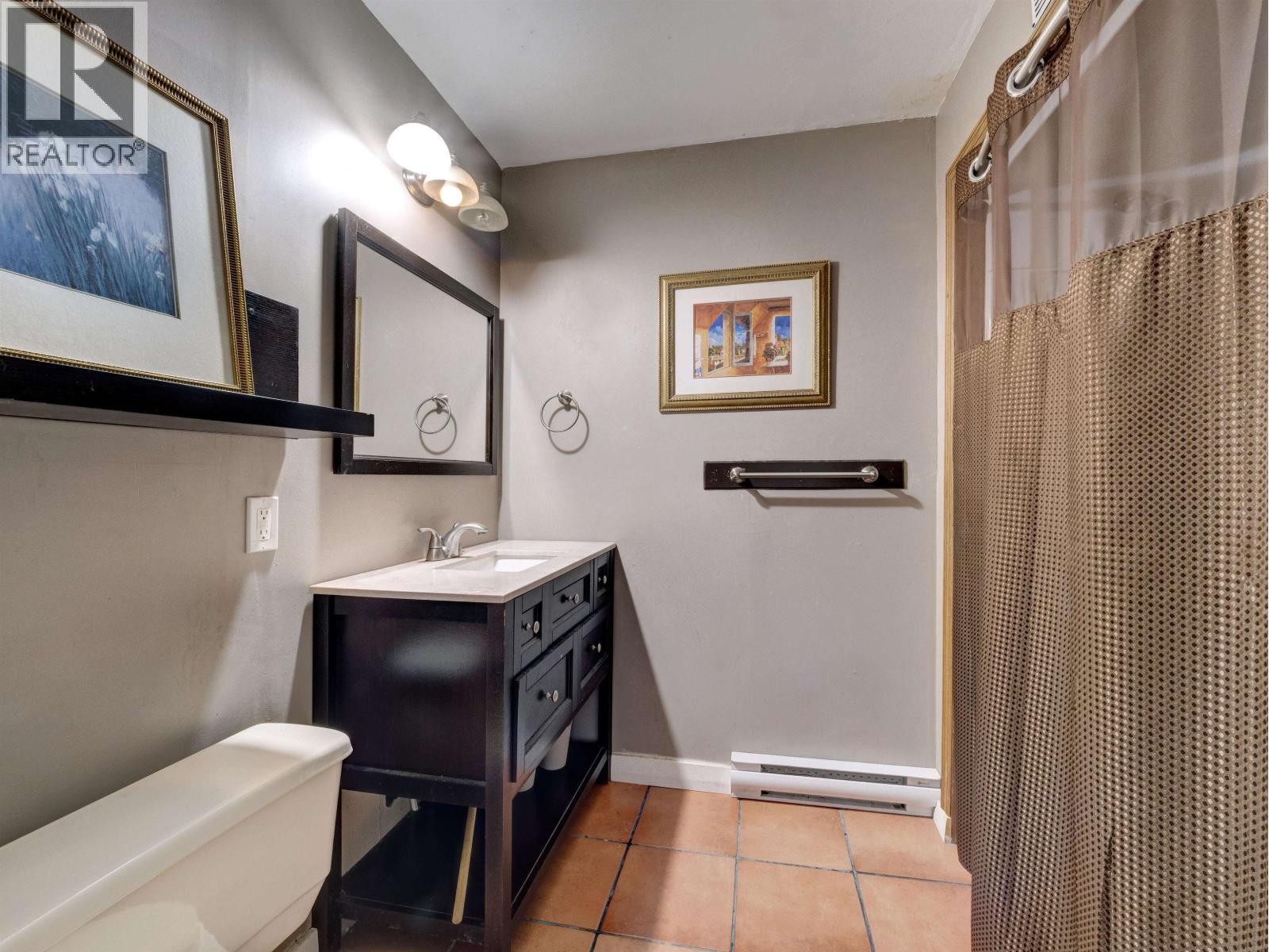 6279-6283 SECHELT INLET ROAD, Sechelt