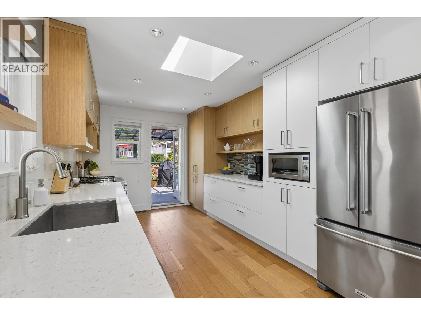 316 W 21ST STREET, North Vancouver