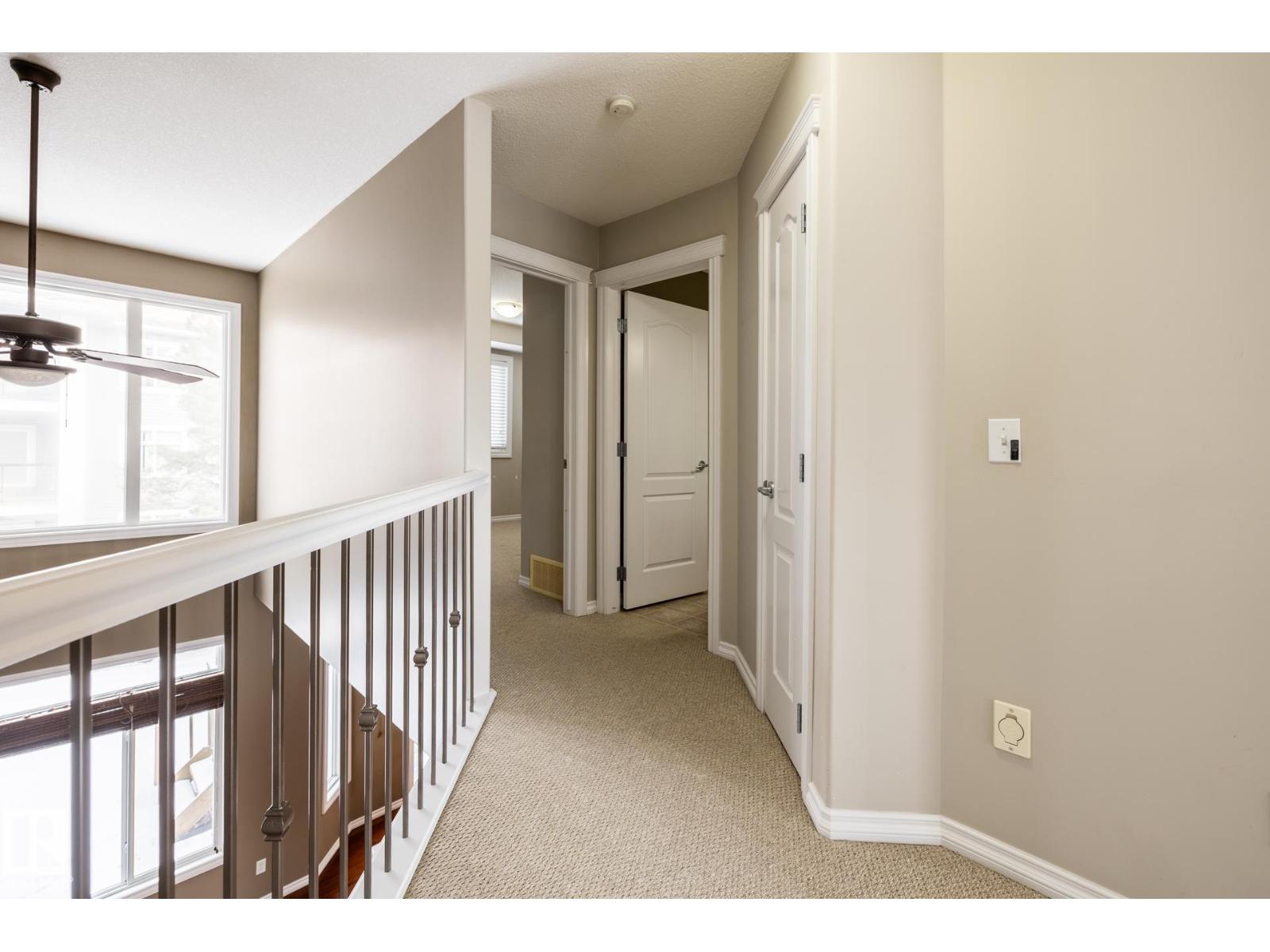 11622 11 AV SW - 12