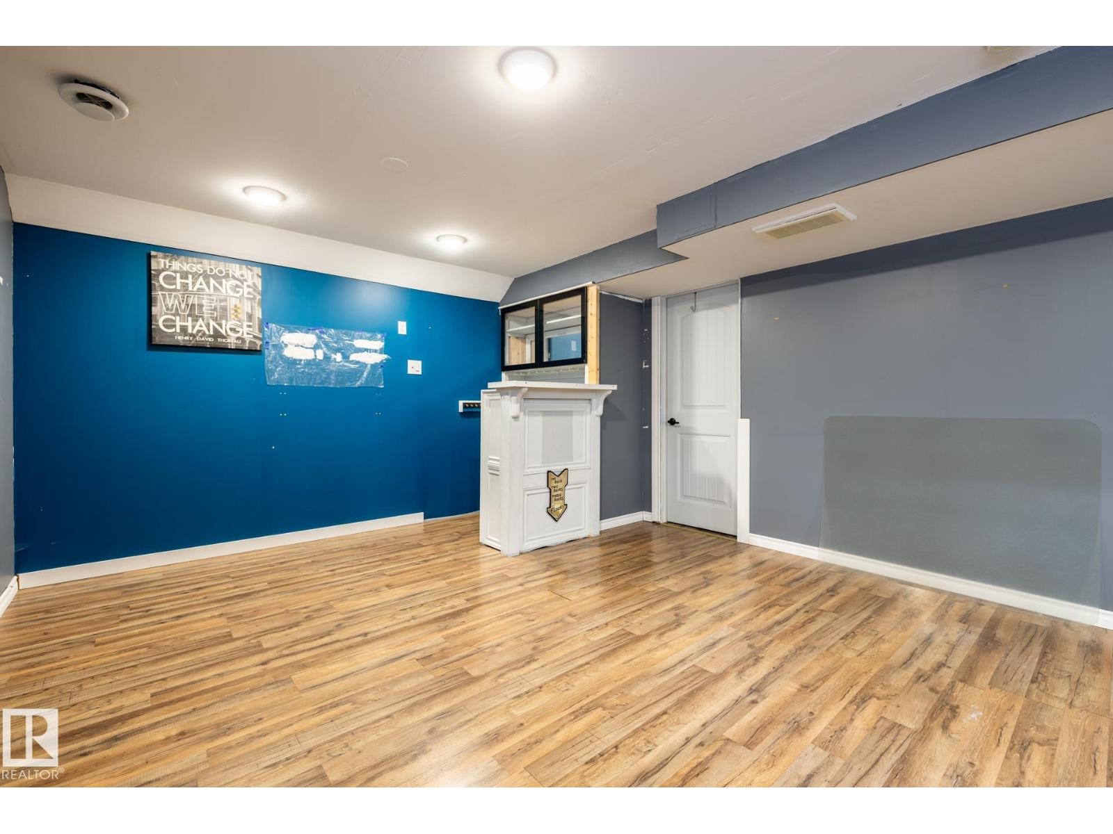 11622 11 AV SW - 26