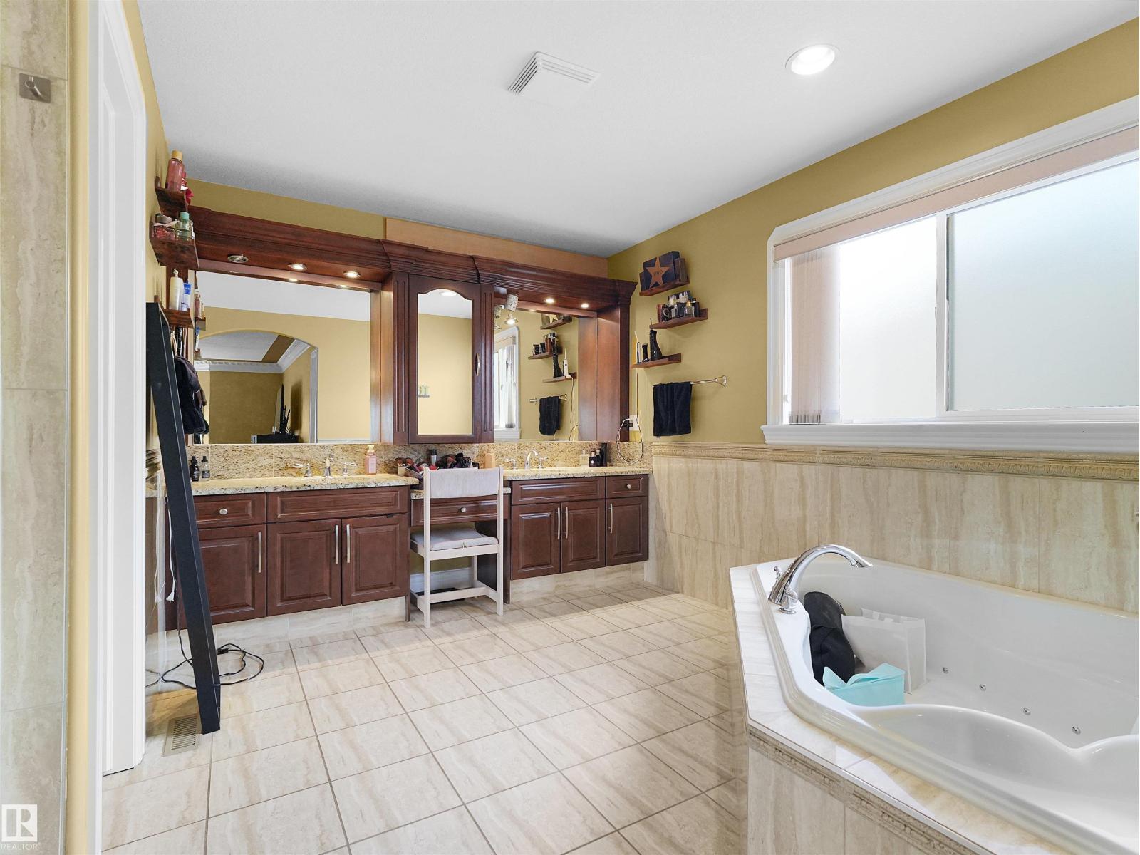 1511 69 ST SW - 15