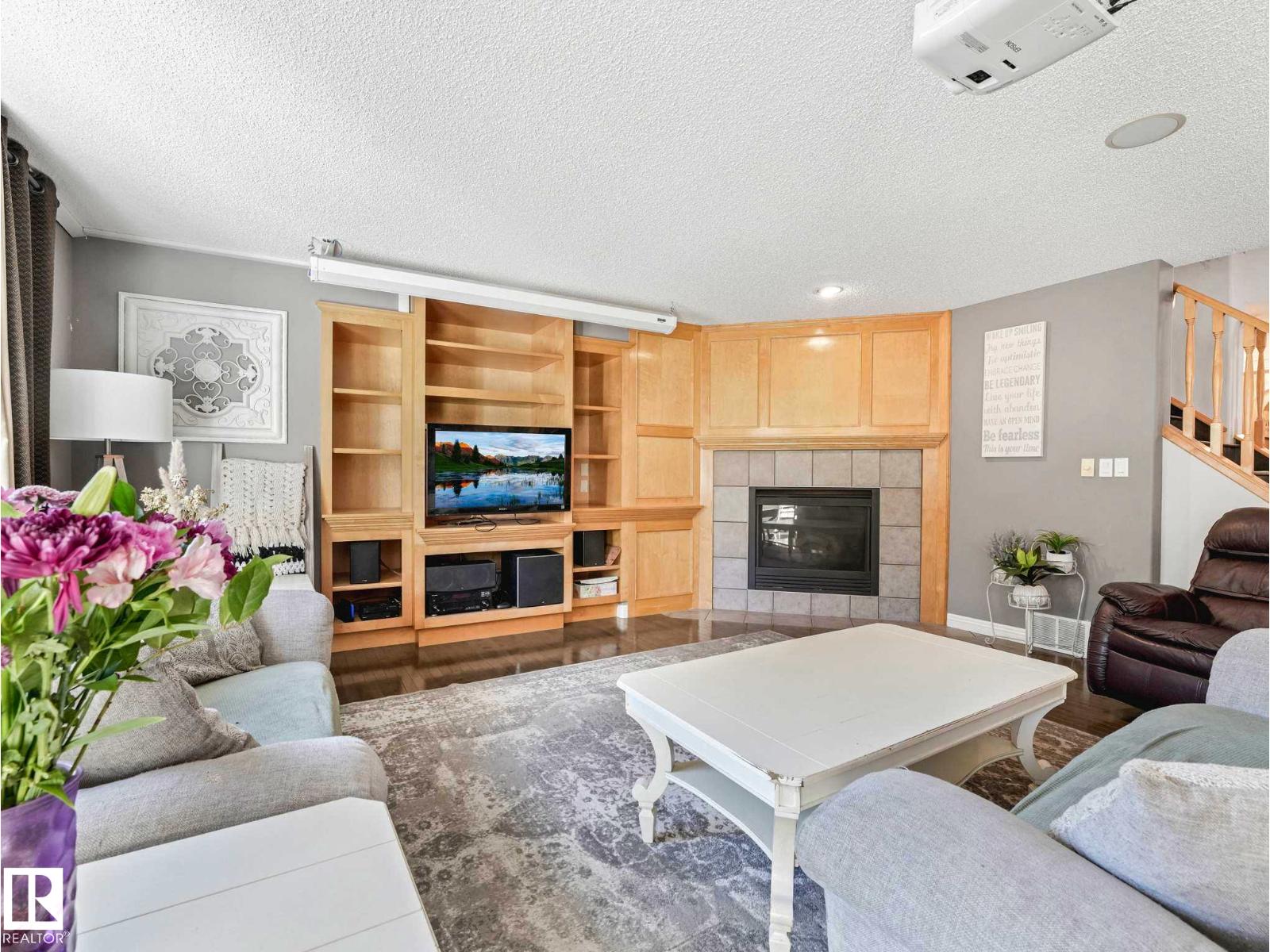 125 ERIN RIDGE DR - 13