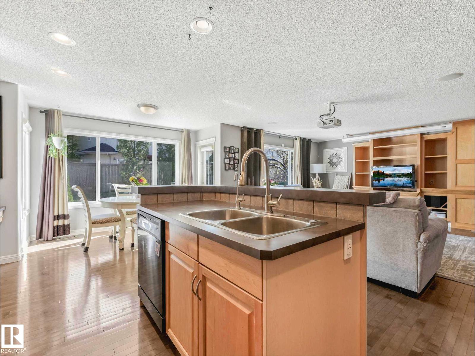 125 ERIN RIDGE DR - 19
