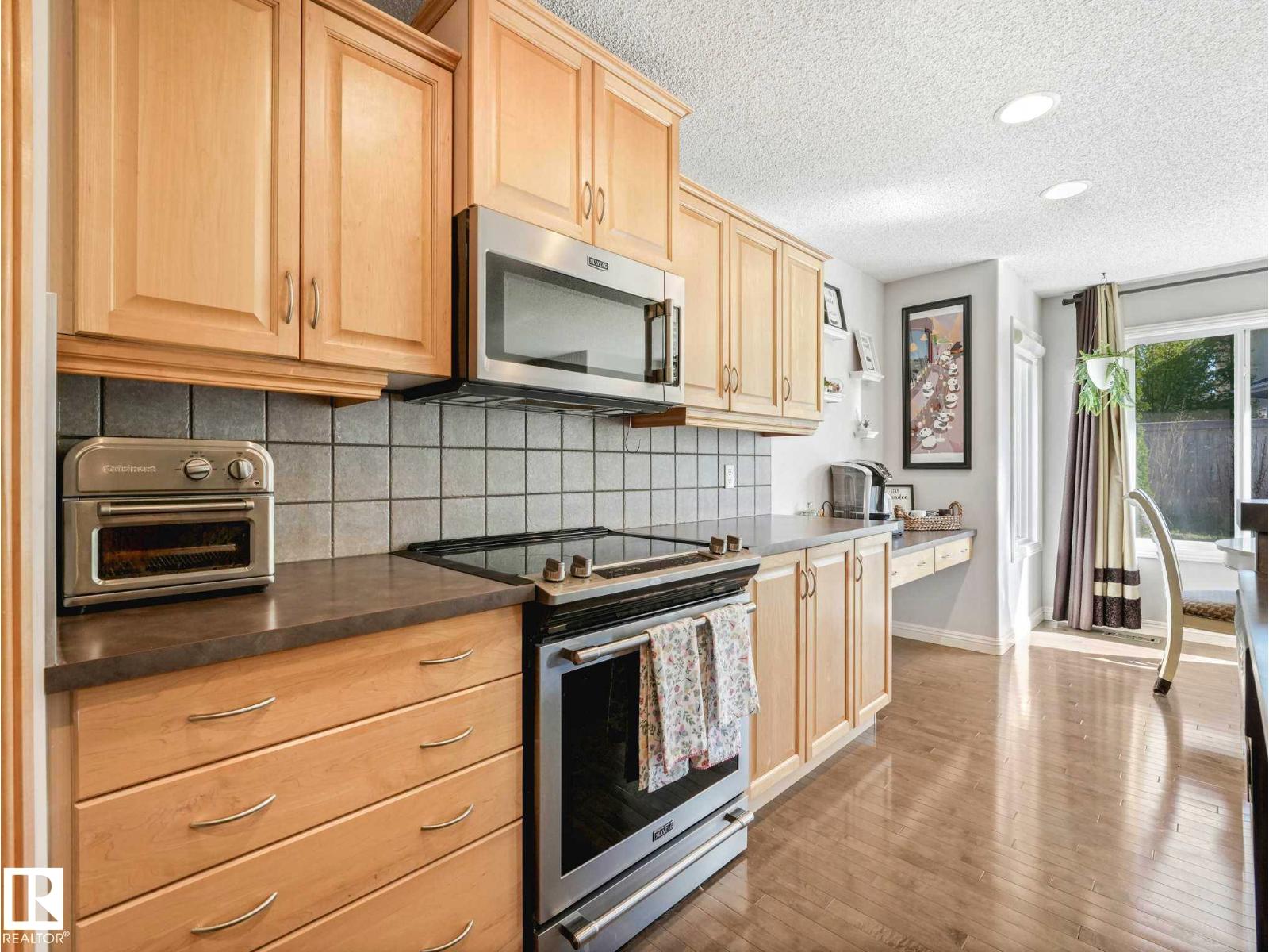 125 ERIN RIDGE DR - 21