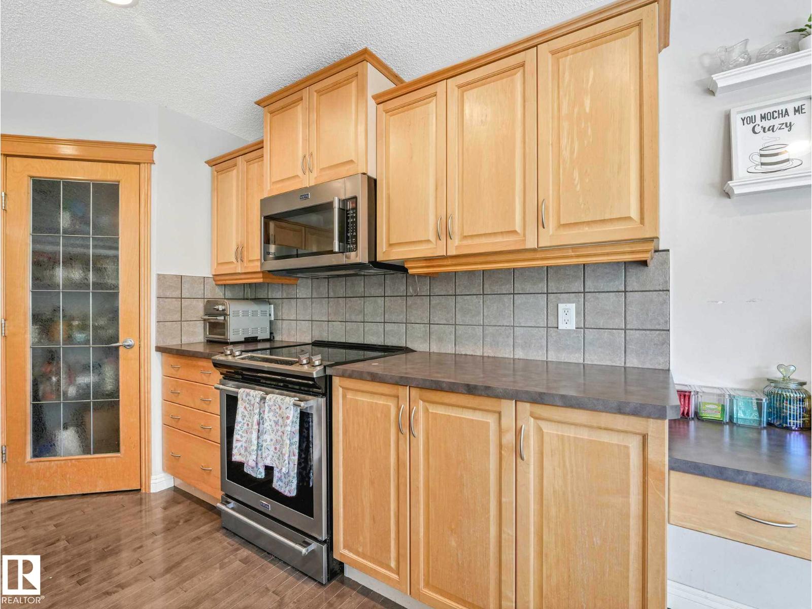 125 ERIN RIDGE DR - 22