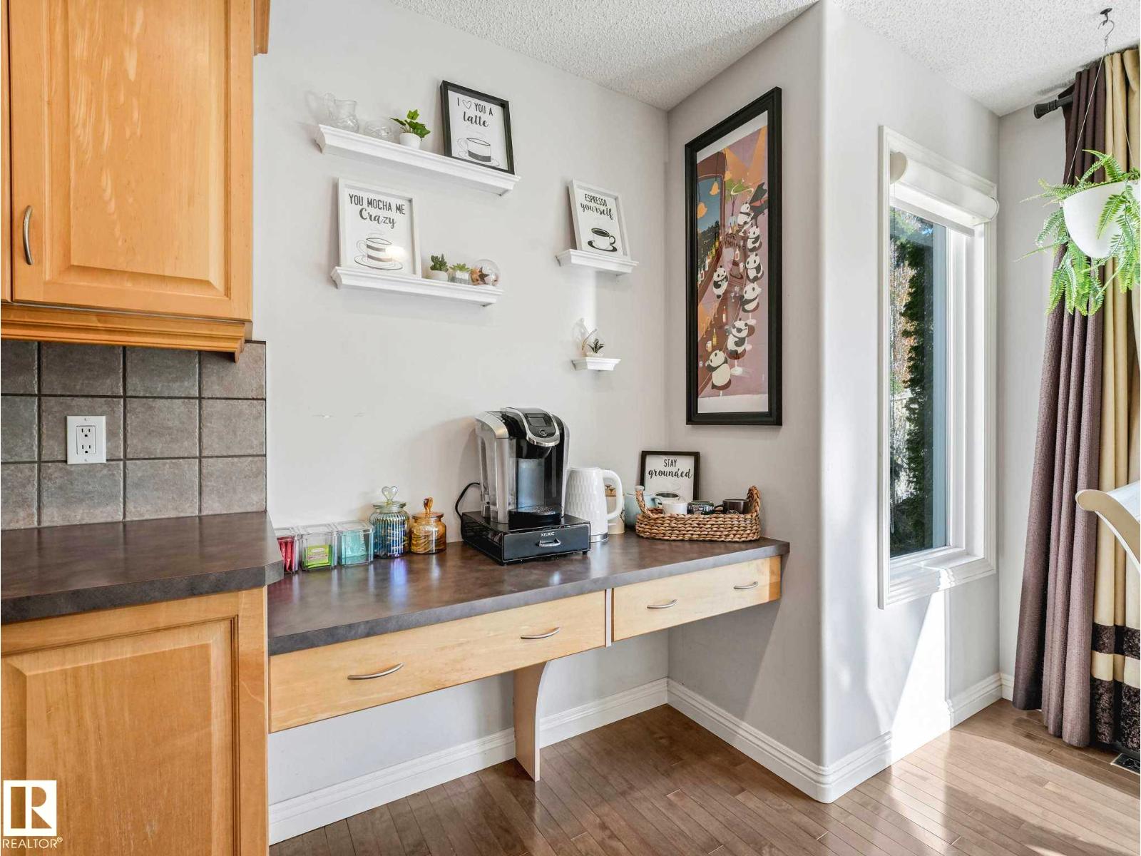 125 ERIN RIDGE DR - 23