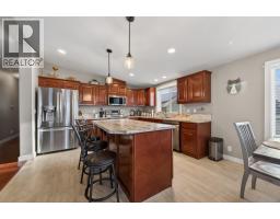 4pc Ensuite bath - 768 Shuswap  E Road Unit# 14, Kamloops, BC V2H0A4 Photo 8