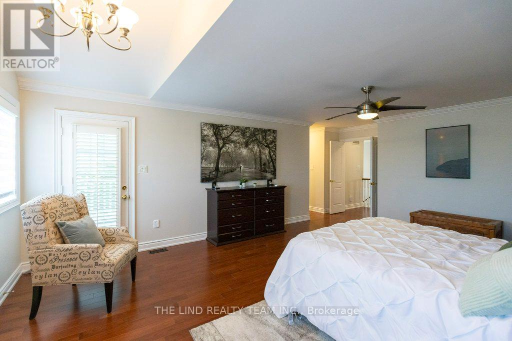 59 STONECLIFFE CRESCENT - 28