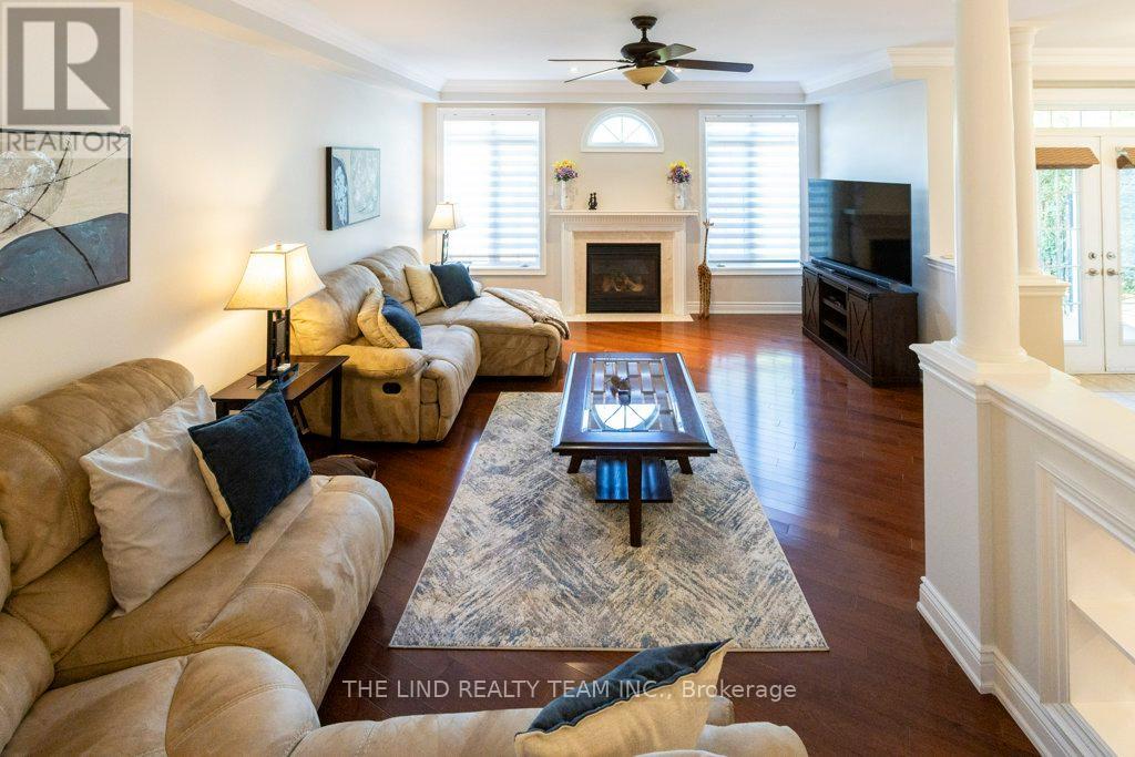59 STONECLIFFE CRESCENT - 9