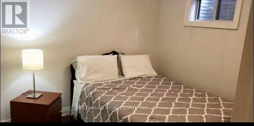 12 DORIAN PLACE - 44