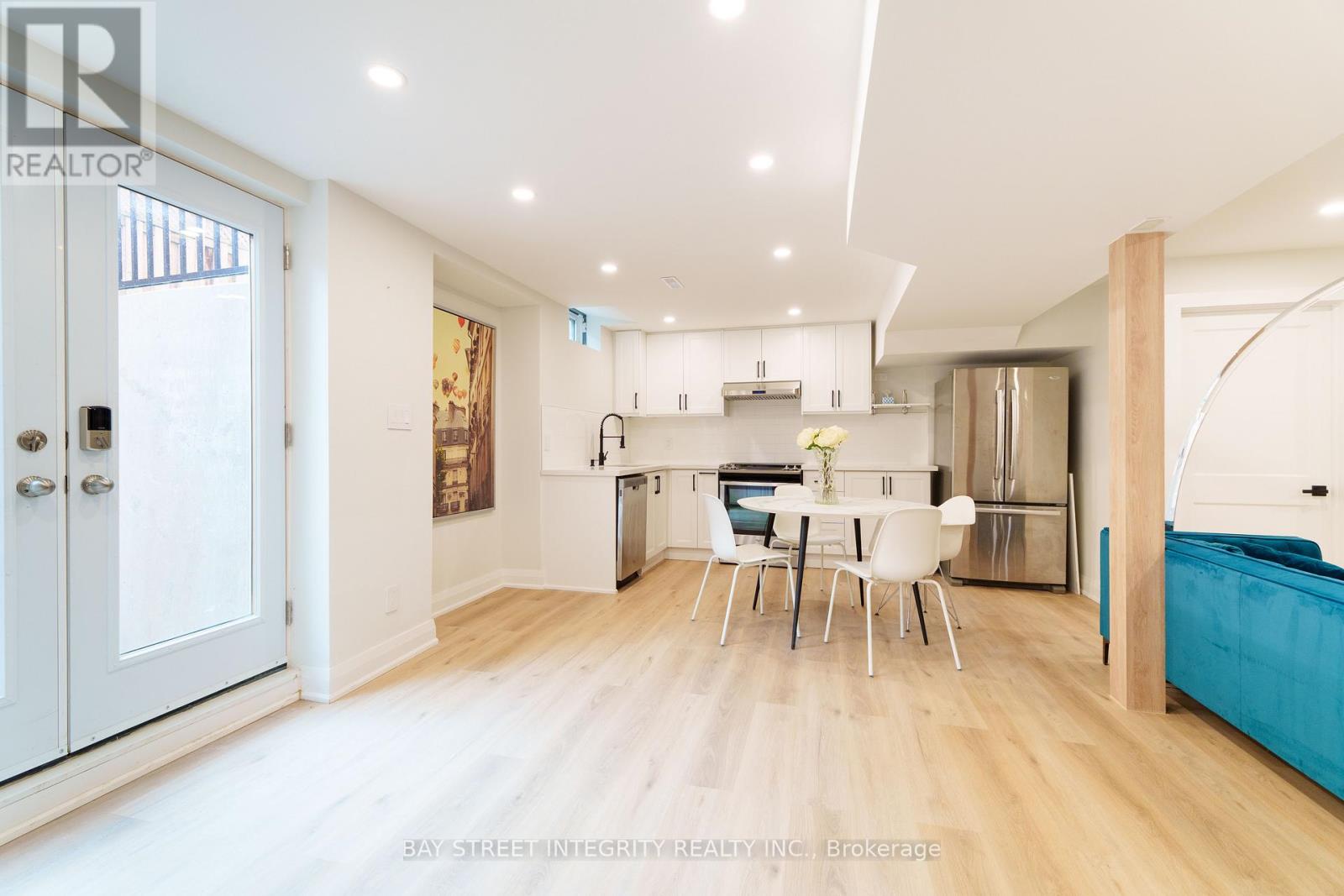 2247 RODICK ROAD - 24