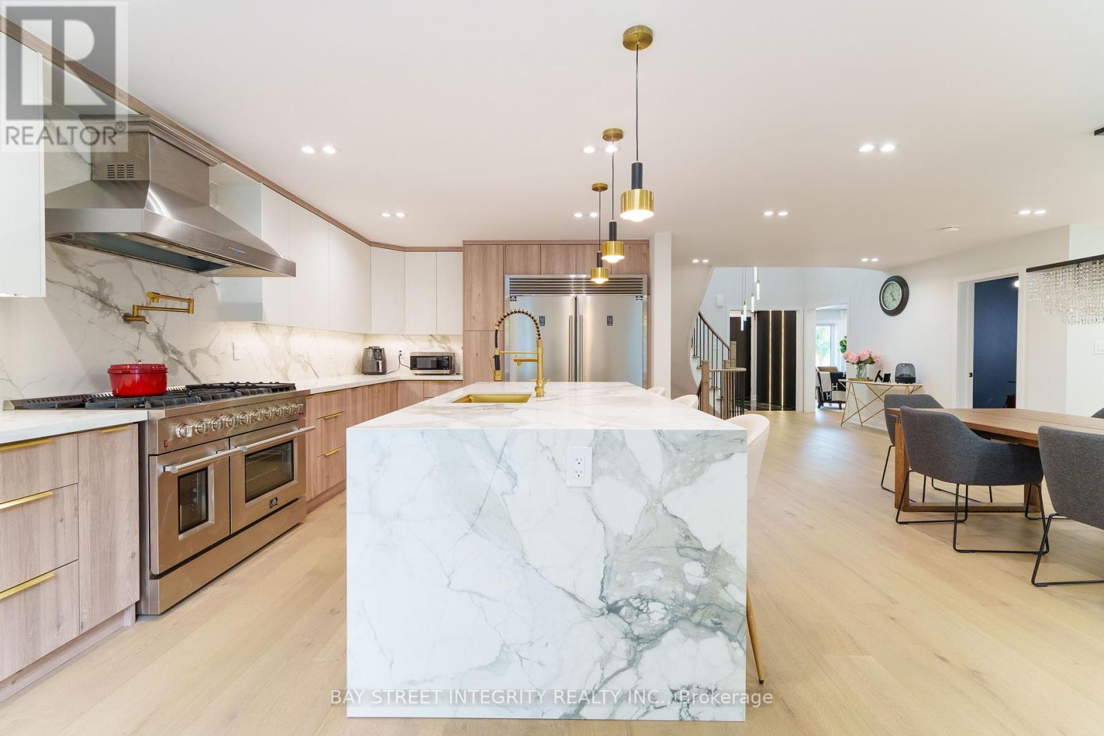 2247 RODICK ROAD - 8