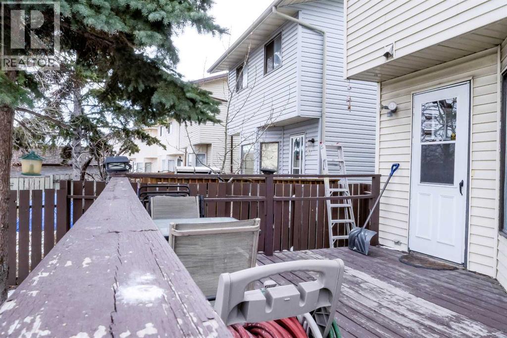 52 Templeby Way NE - 22