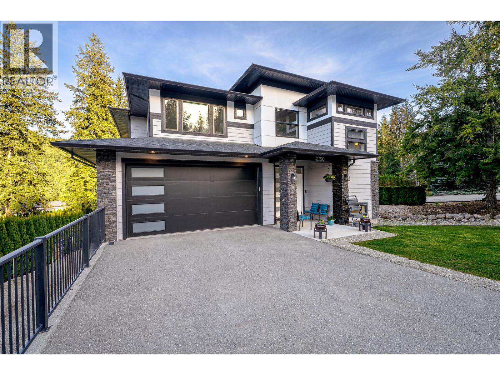2790 Mountview Drive - photo 2