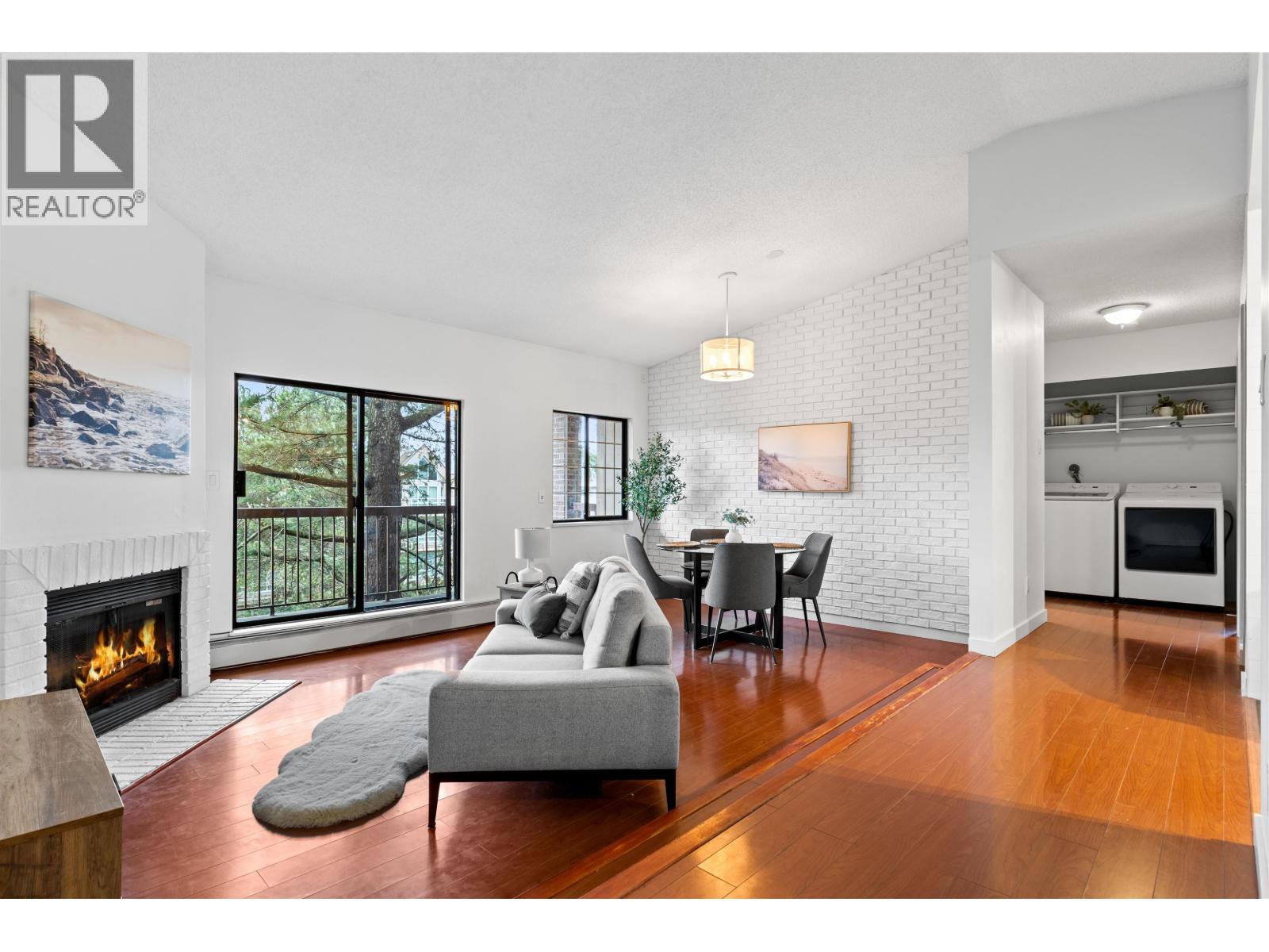 #340-8500 ACKROYD Road, Richmond