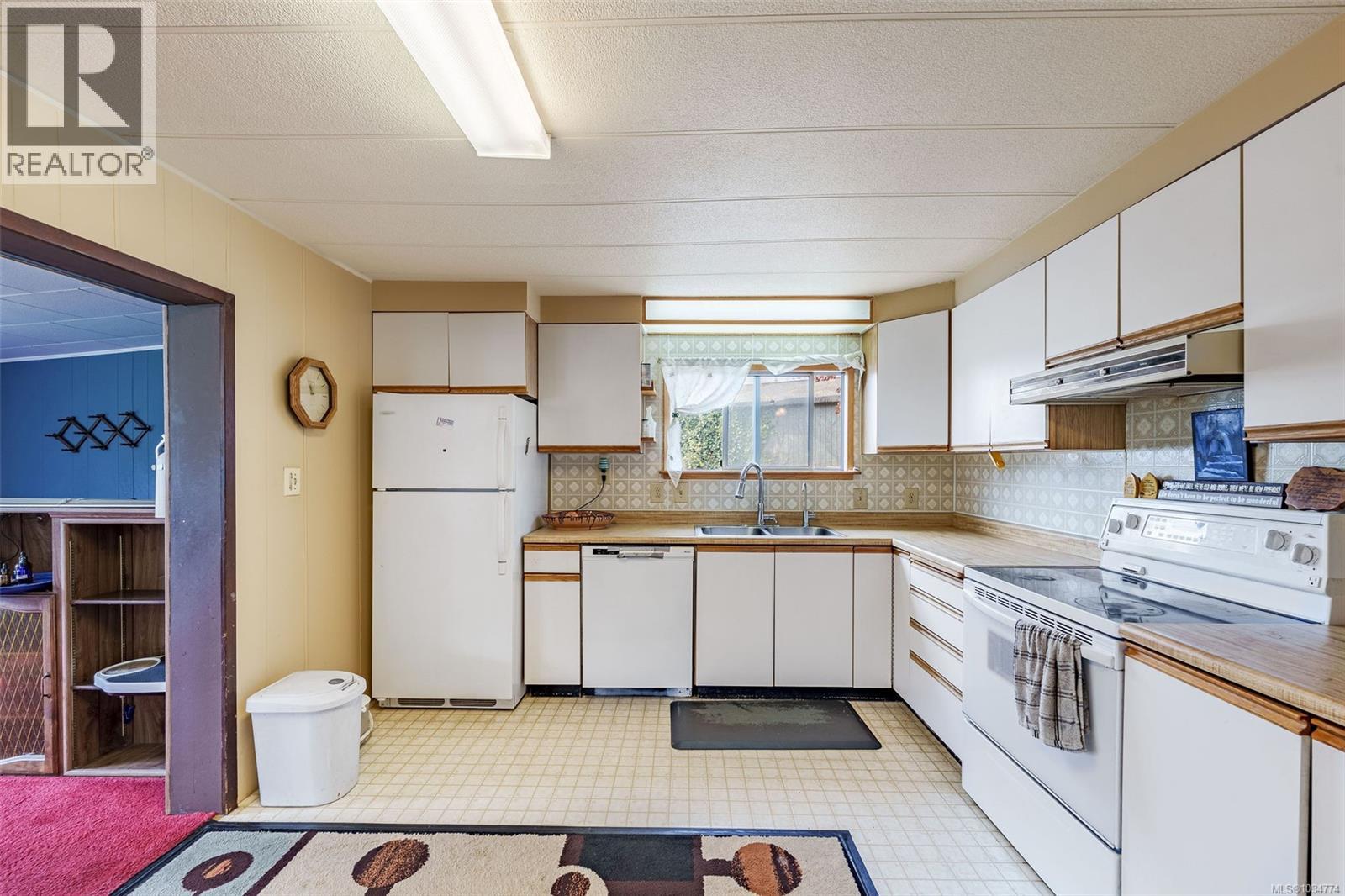 2468 Glenn Pl, Nanoose Bay