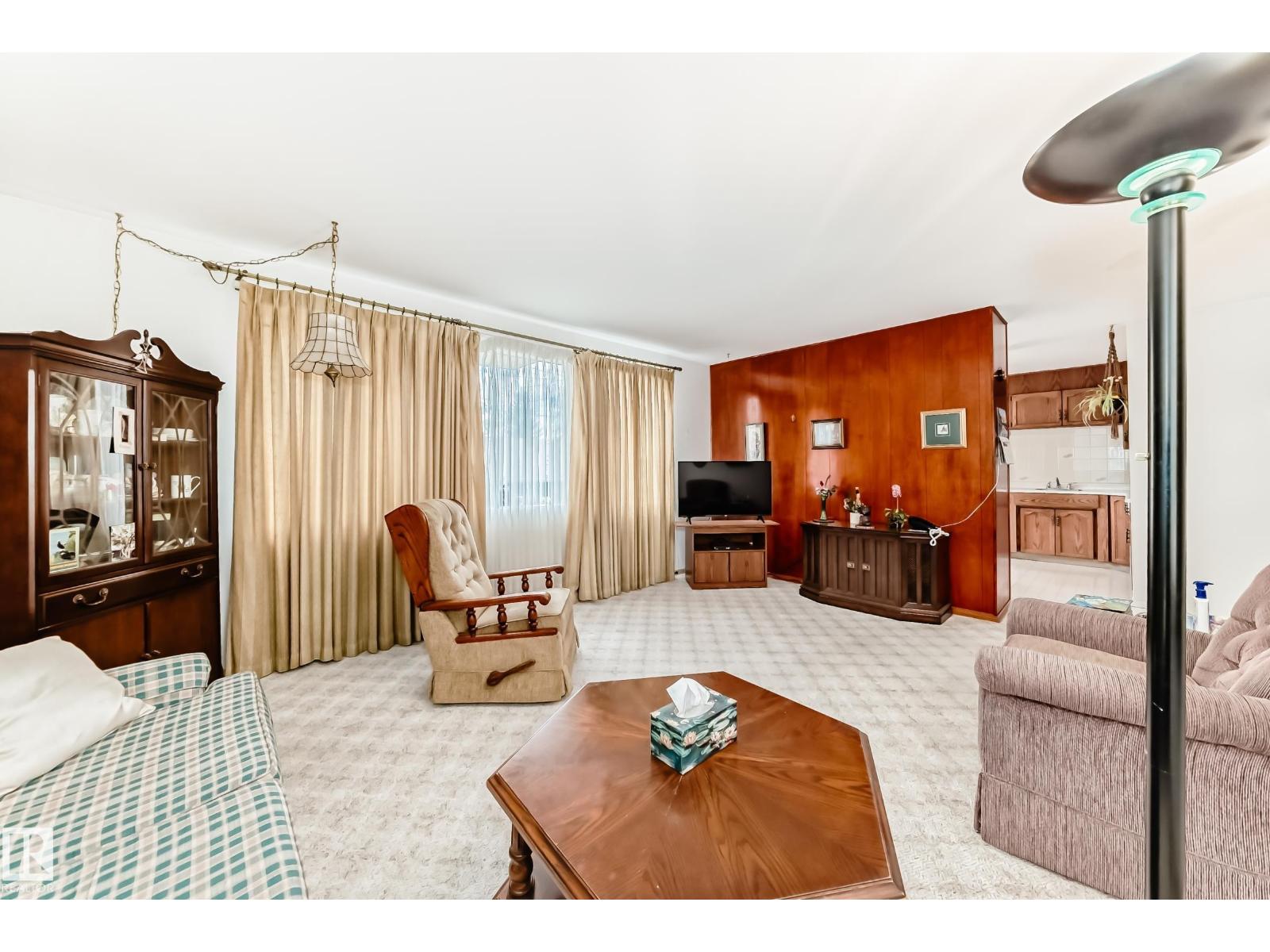 16331 109 AV NW - 13