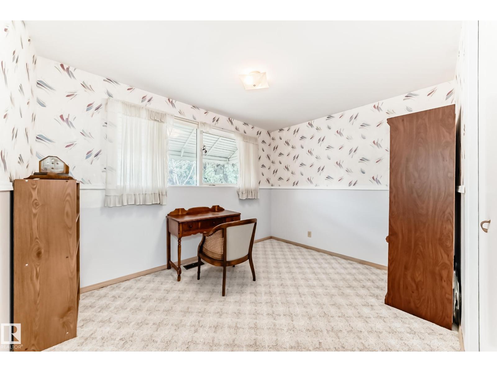 16331 109 AV NW - 18