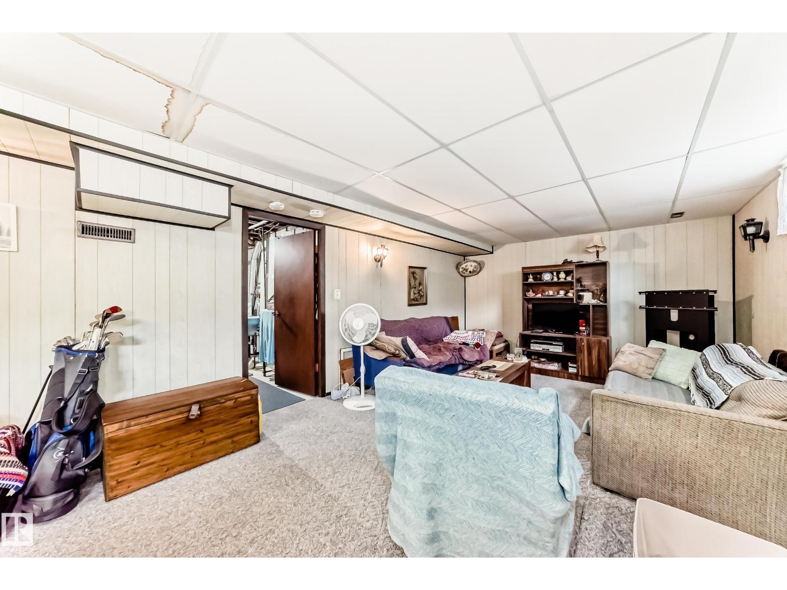 16331 109 AV NW - 23