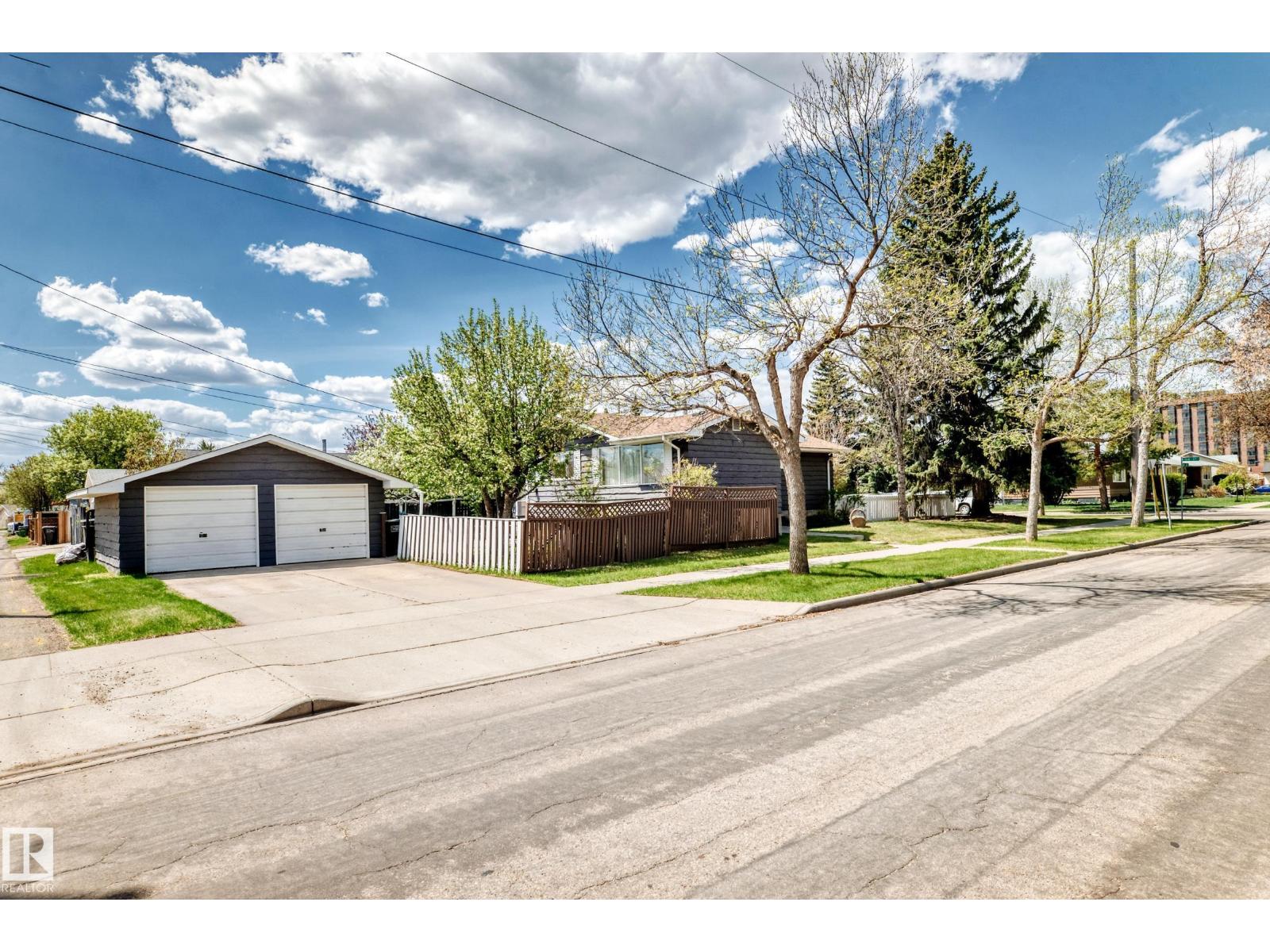16331 109 AV NW - 35