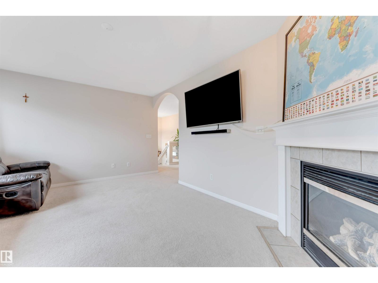 113 ERIN RIDGE DR - 24