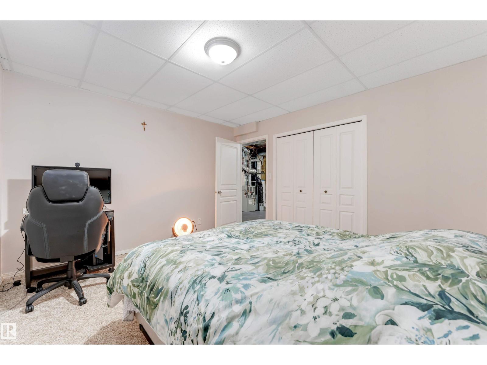 113 ERIN RIDGE DR - 36