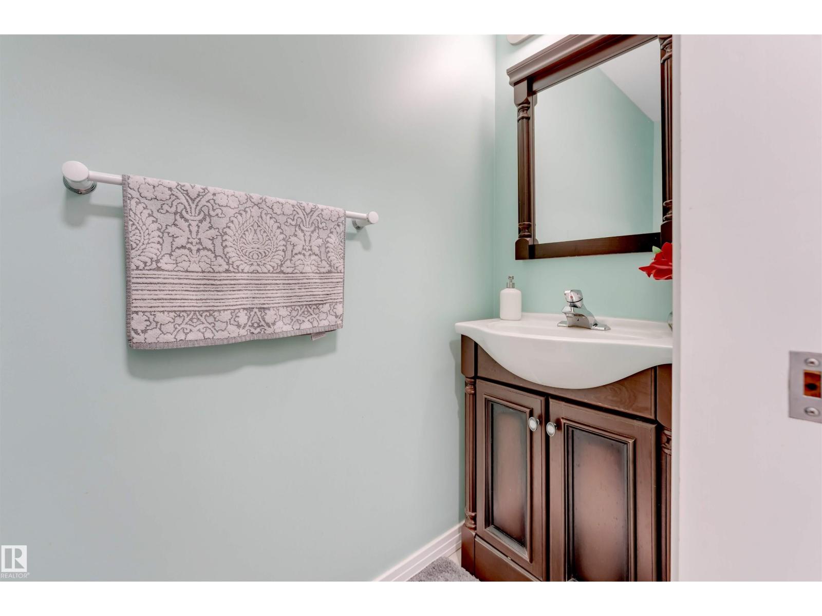 113 ERIN RIDGE DR - 39