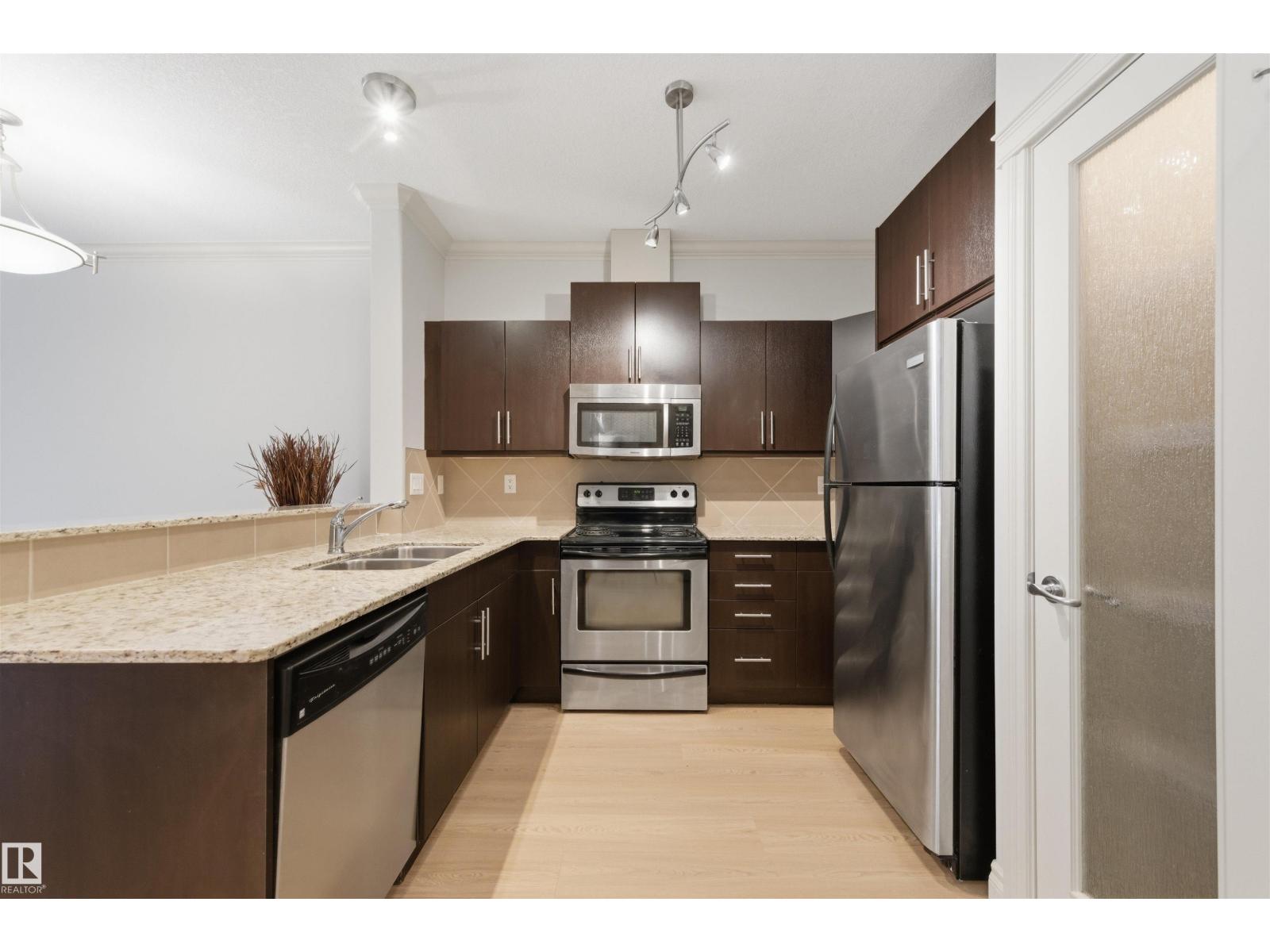 #235 10121 80 AV NW - Image 3