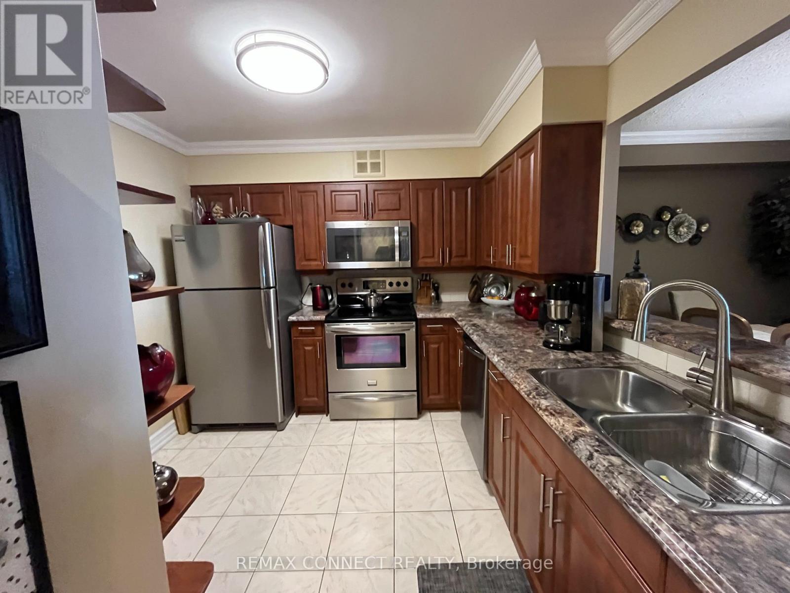 #1516 1890 VALLEY FARM ROAD - 25
