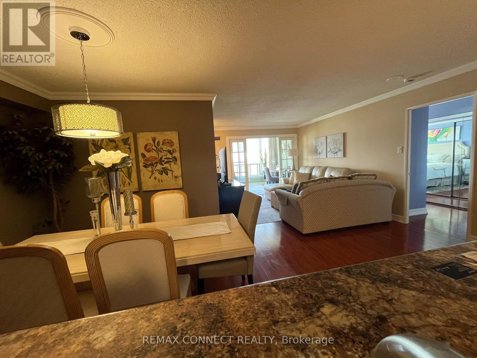 #1516 1890 VALLEY FARM ROAD - 36