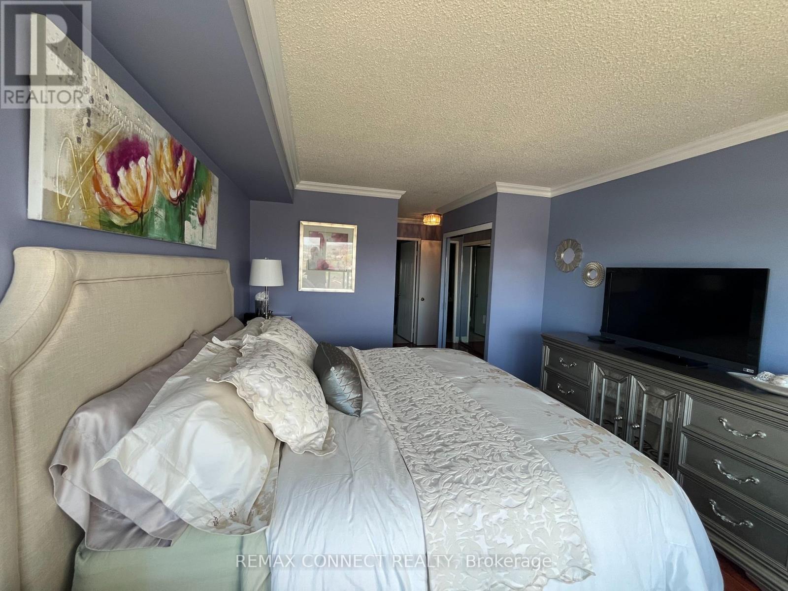 #1516 1890 VALLEY FARM ROAD - 33