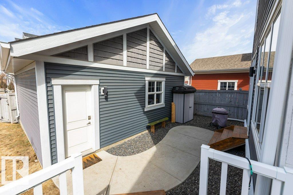 1628 KERR RD NW - 47