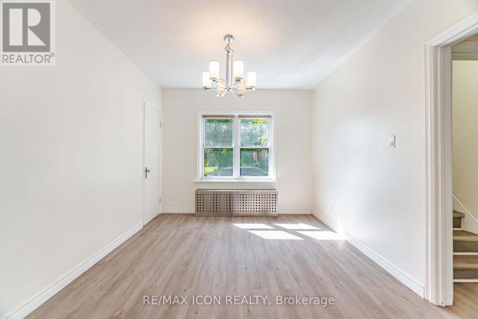 64 SHELDON AVENUE N - 22