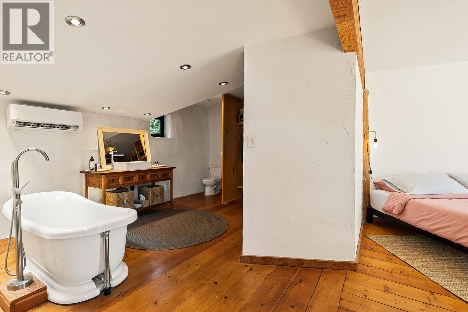 6226 Sanderson Avenue, Peachland
