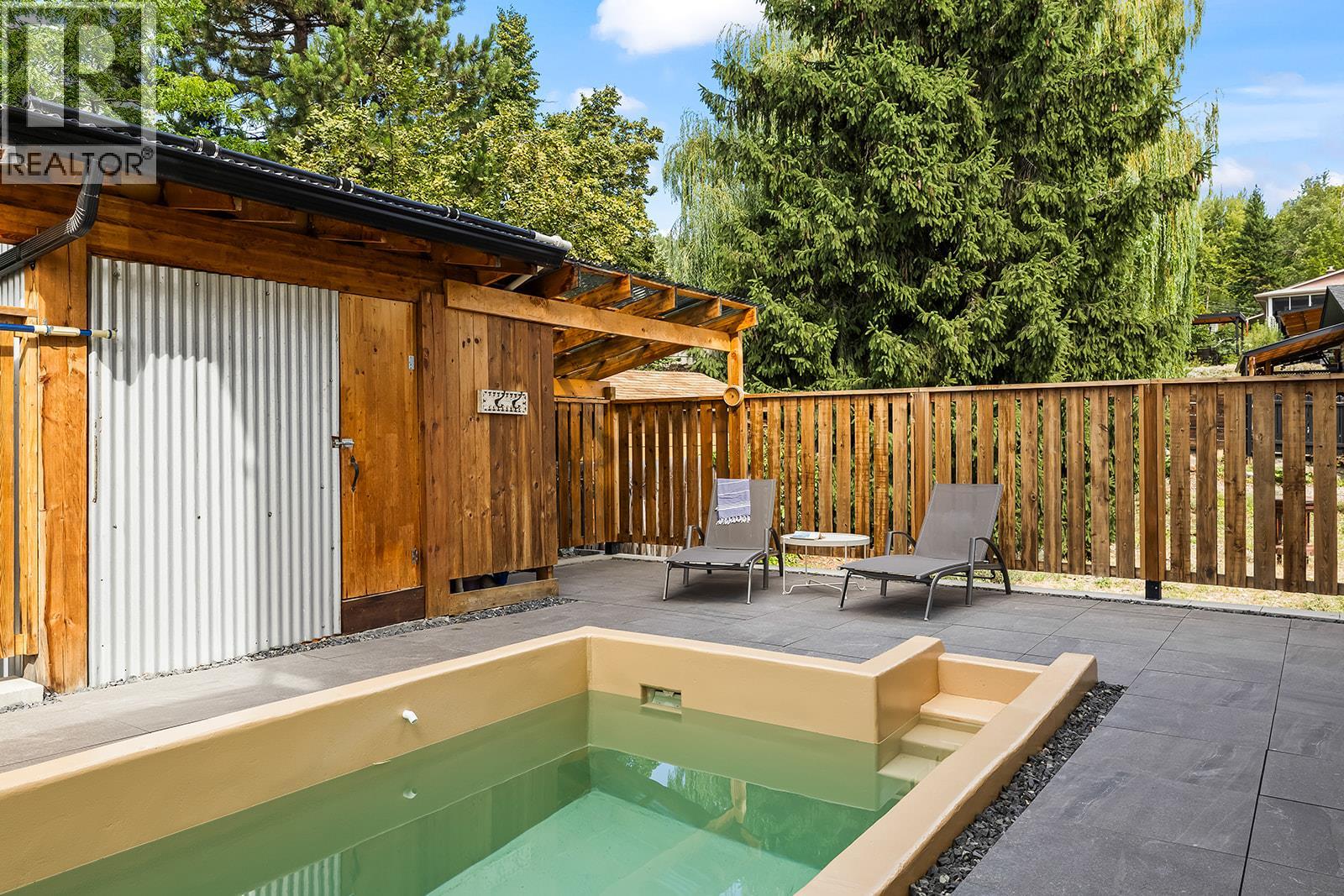 6226 Sanderson Avenue, Peachland