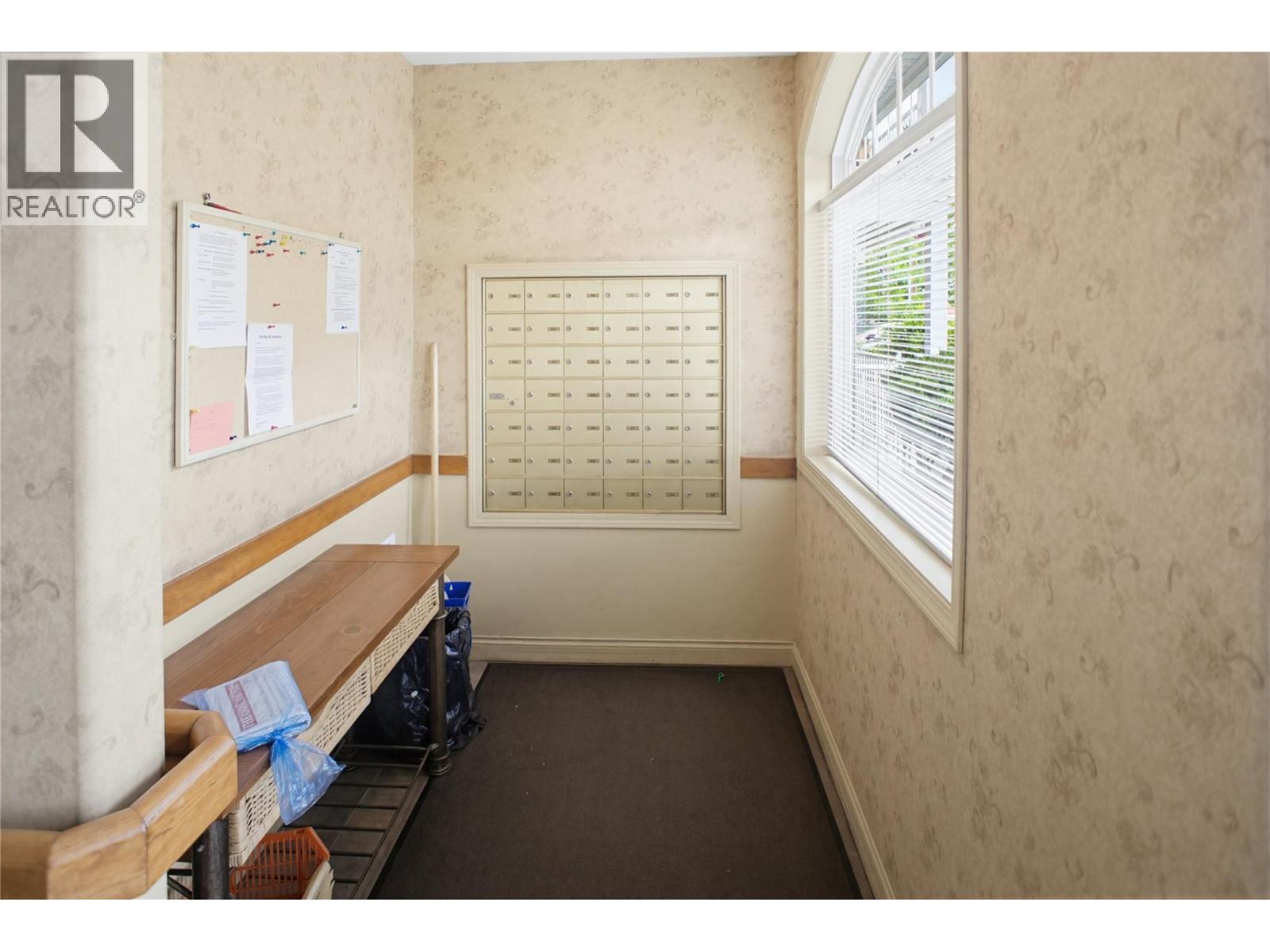 #409 120 VERNON Avenue - 17