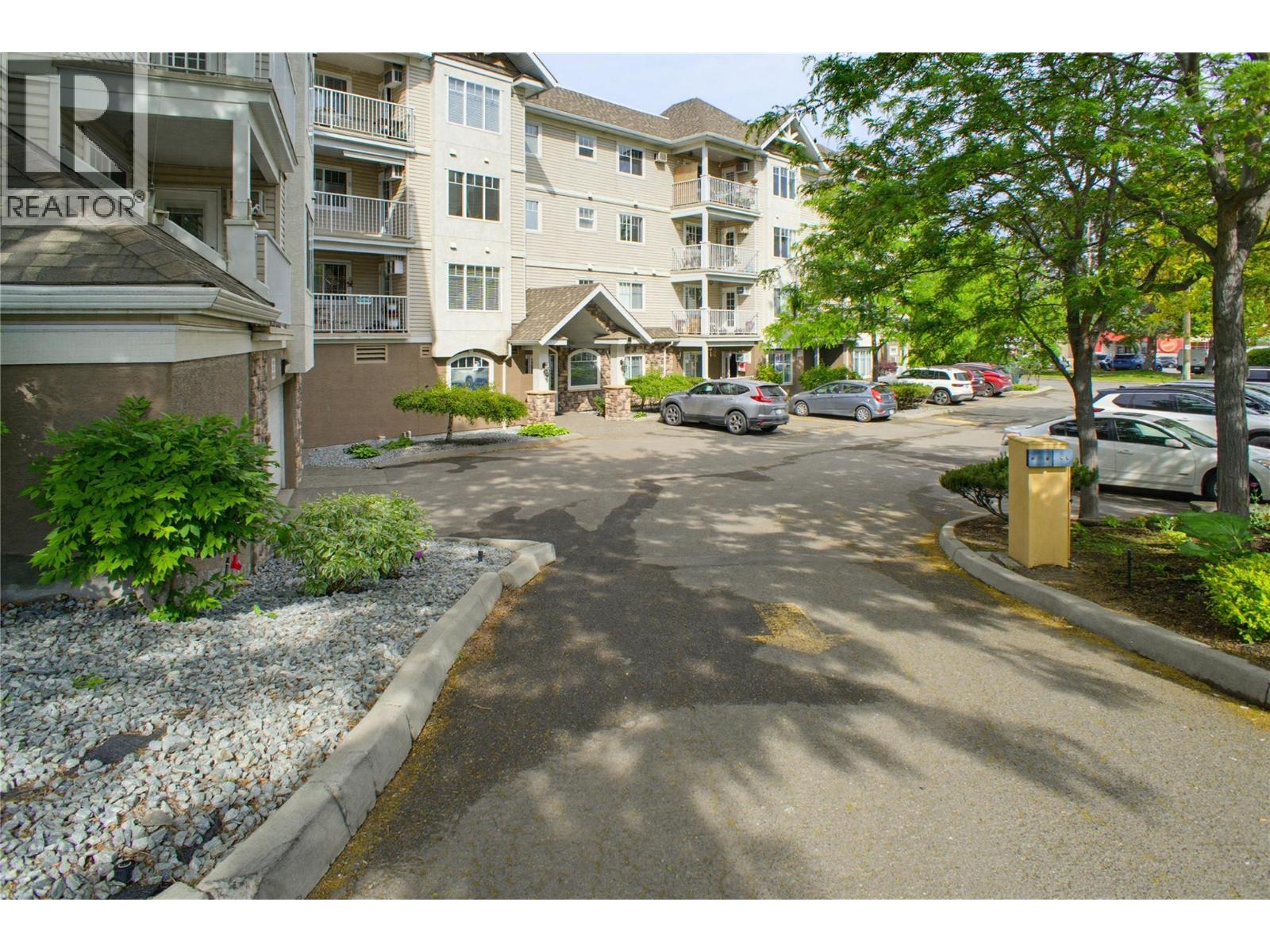 #409 120 VERNON Avenue - 2