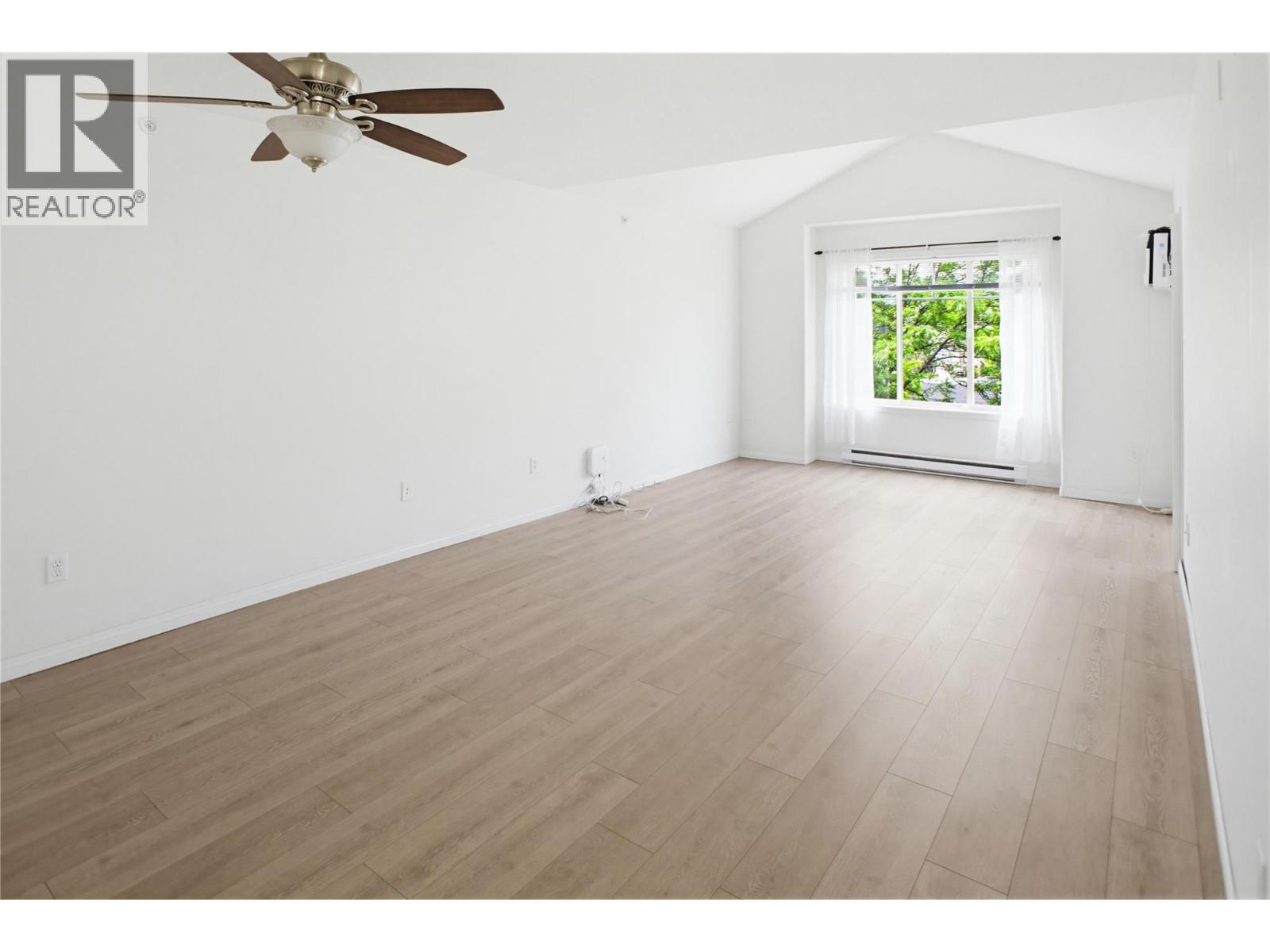 #409 120 VERNON Avenue - 5