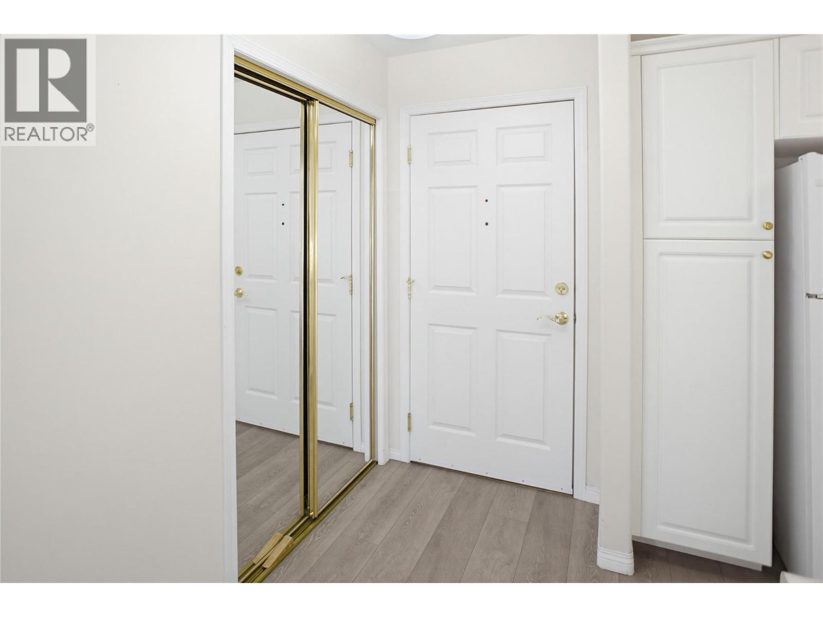 #409 120 VERNON Avenue - 8