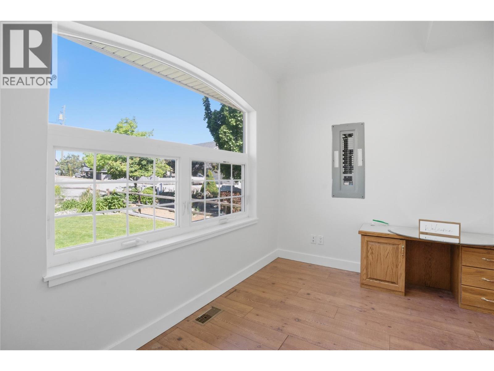 4724 Uplands Drive - 16