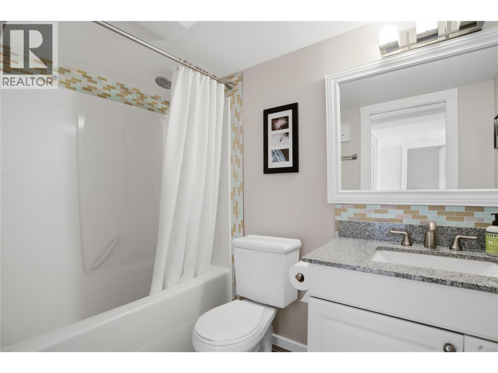 4724 Uplands Drive - 18