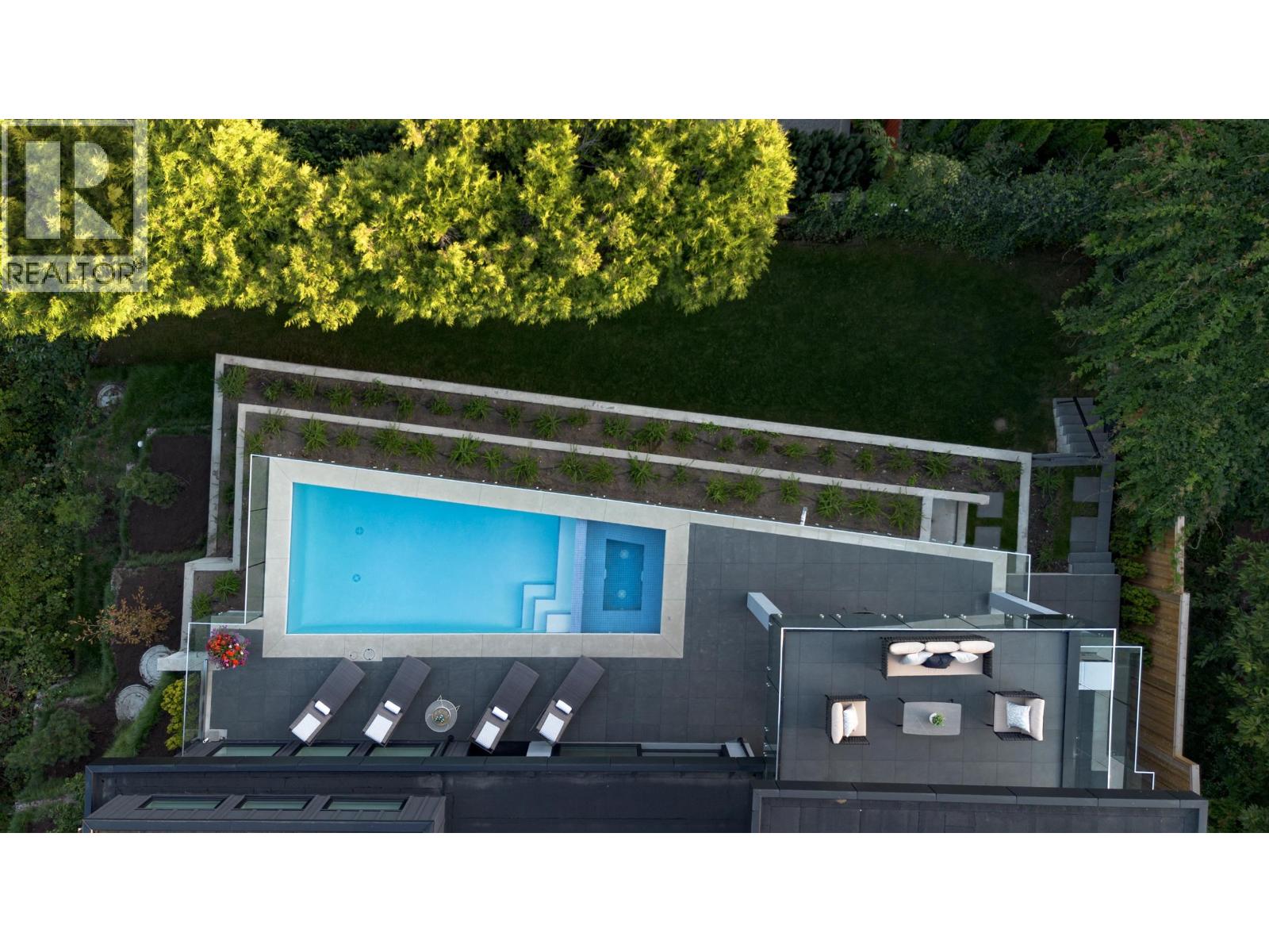 3180 BENBOW ROAD, West Vancouver