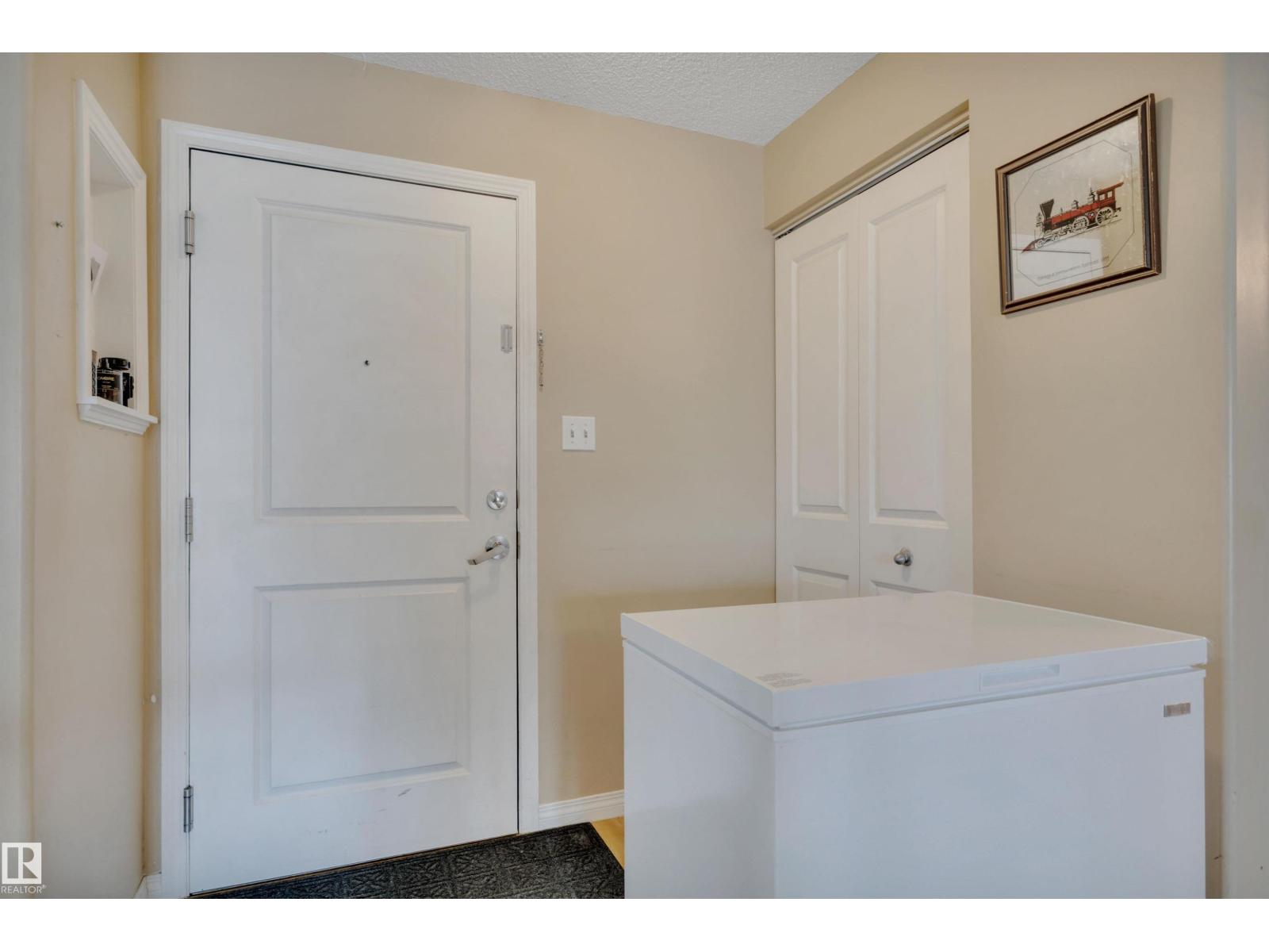 #326 11325 83 ST NW - 20