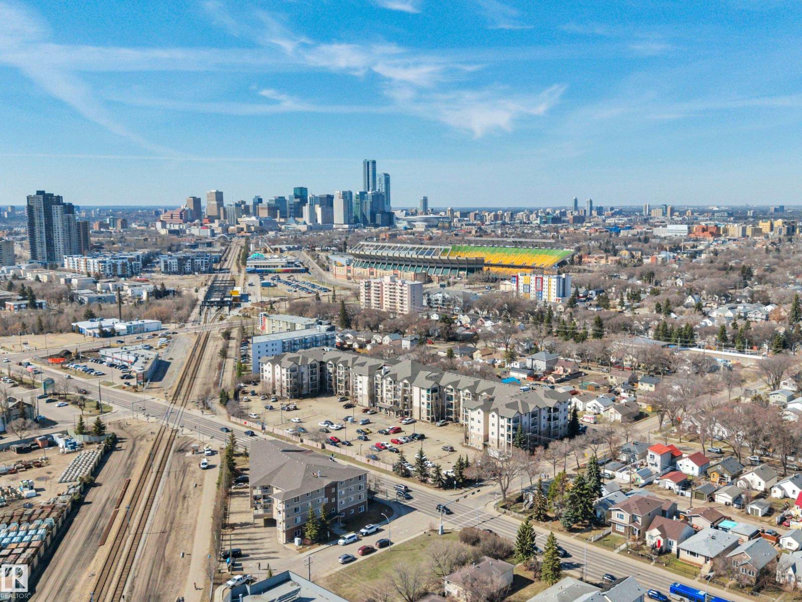 #326 11325 83 ST NW - 28